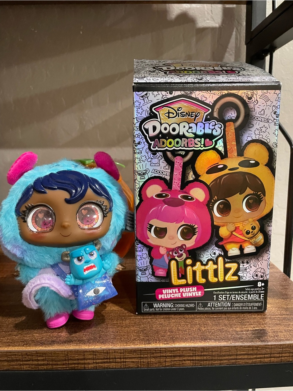 Disney Doorables Littlz Plush Doll in Bright Blue with Pink Accents